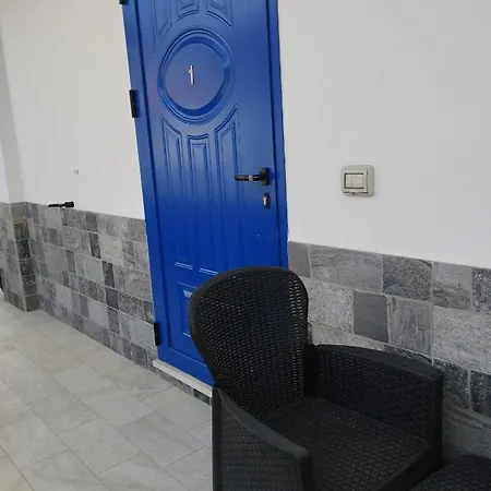 Affitta Zio Peppe بيت ضيافة *