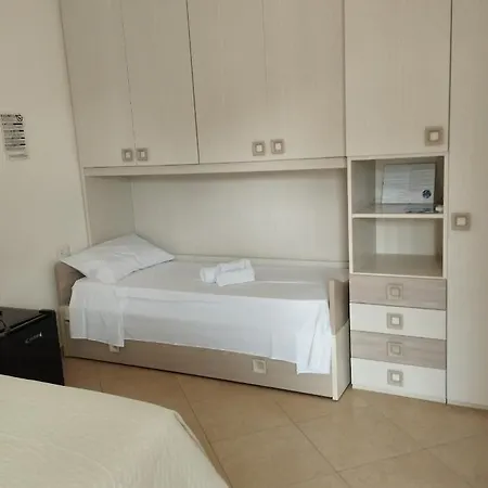 Affitta Zio Peppe بيت ضيافة *